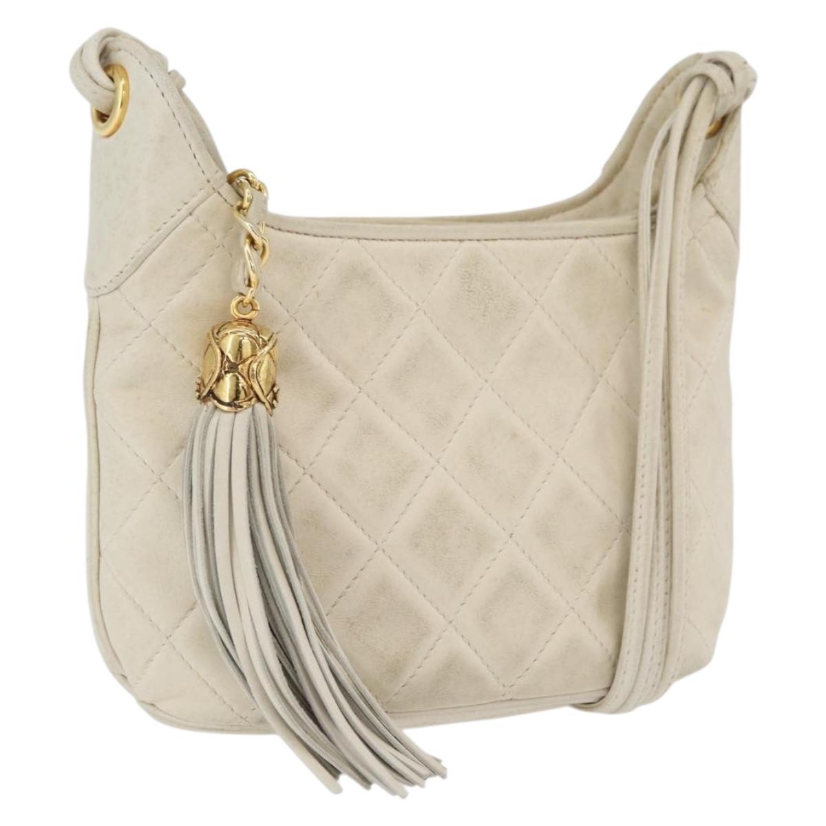 CHANEL Matelasse Shoulder Bag Lamb Skin Ivory Gold CC Auth 170897 