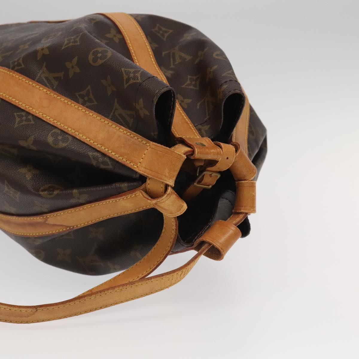 LOUIS VUITTON Monogram Randonnee GM Shoulder Bag M42244 LV Auth 100002