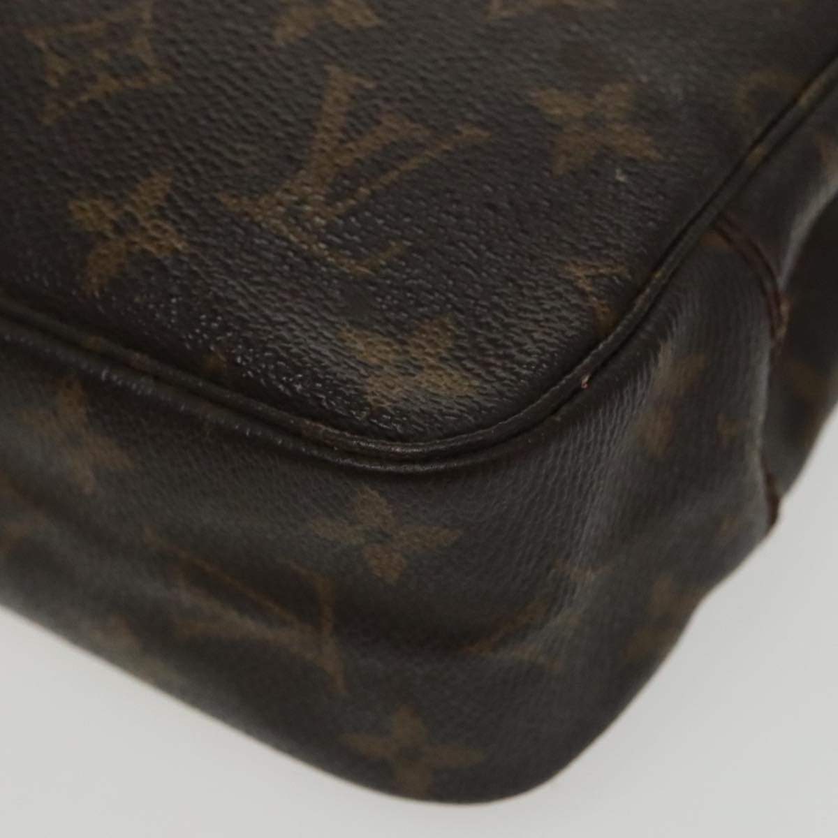 LOUIS VUITTON Monogram Trousse Toilette 23 Clutch Bag M47524 LV Auth 100029