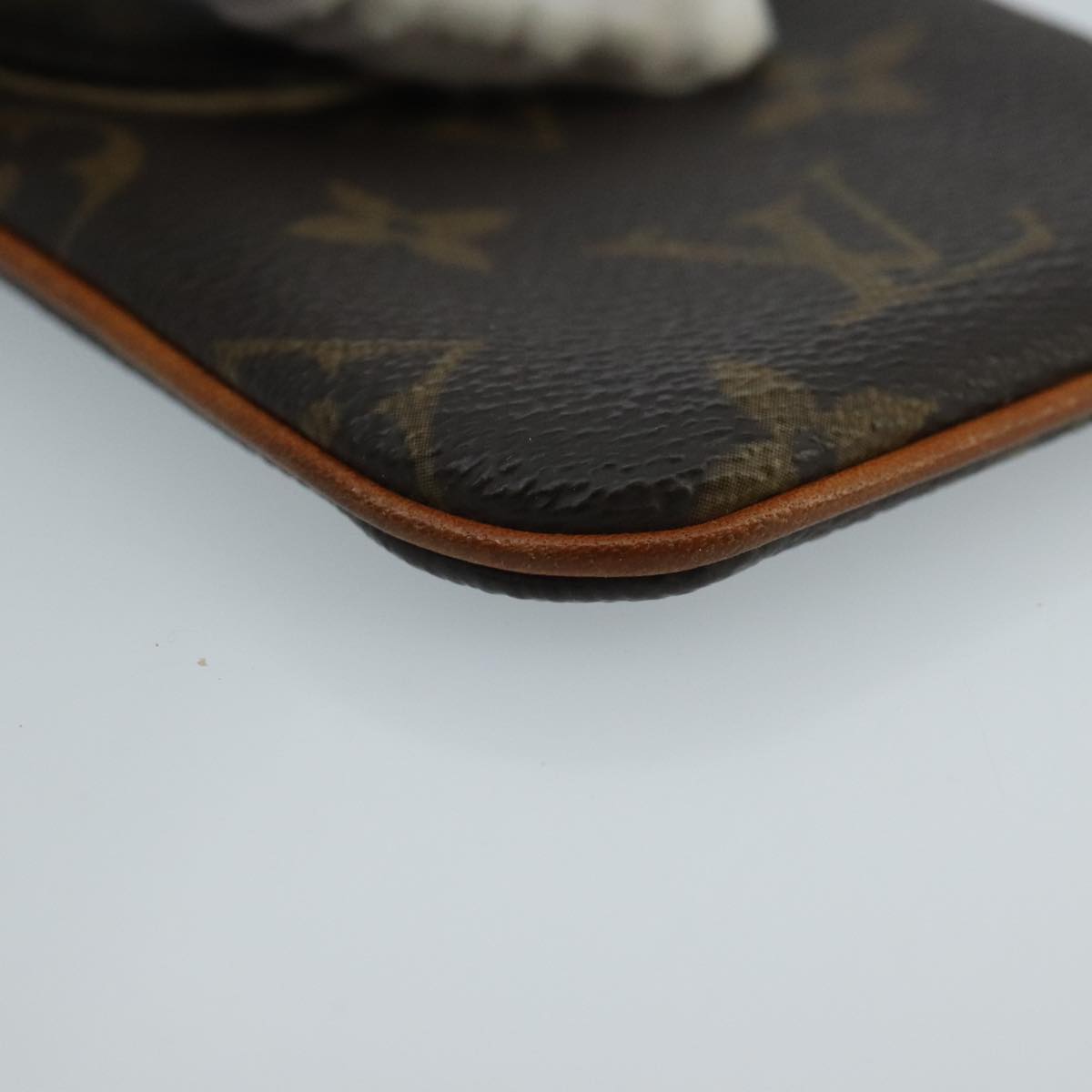 LOUIS VUITTON Monogram Etui Telephonne MM Cell Phone Case M66546 LV Auth 100042