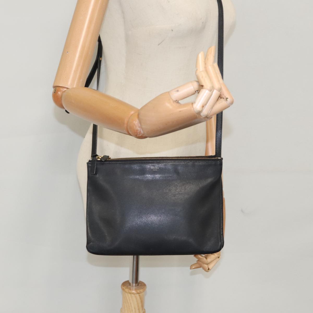 CELINE Trio Shoulder Bag Leather Black Gold Auth 100058