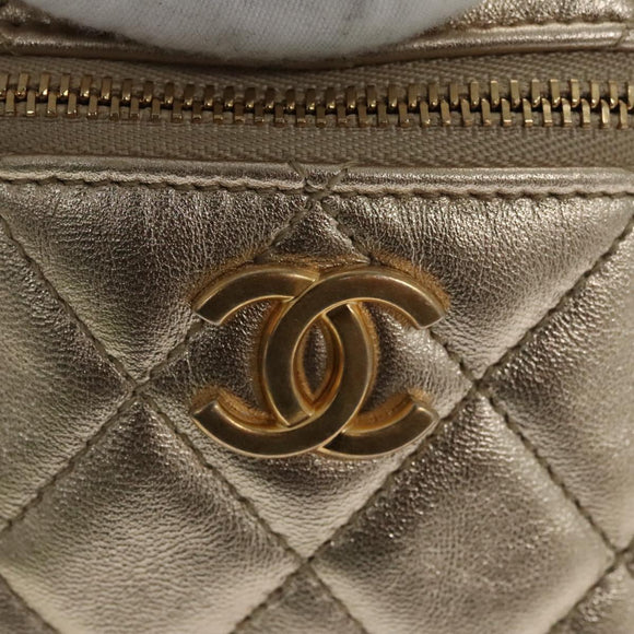CHANEL Matelasse Chain Hand Bag Lamb Skin Gold CC Auth 100060AV