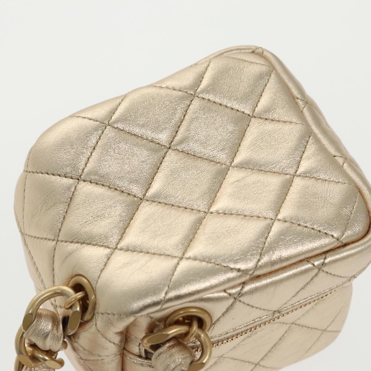 CHANEL Matelasse Chain Hand Bag Lamb Skin Gold CC Auth 100060A