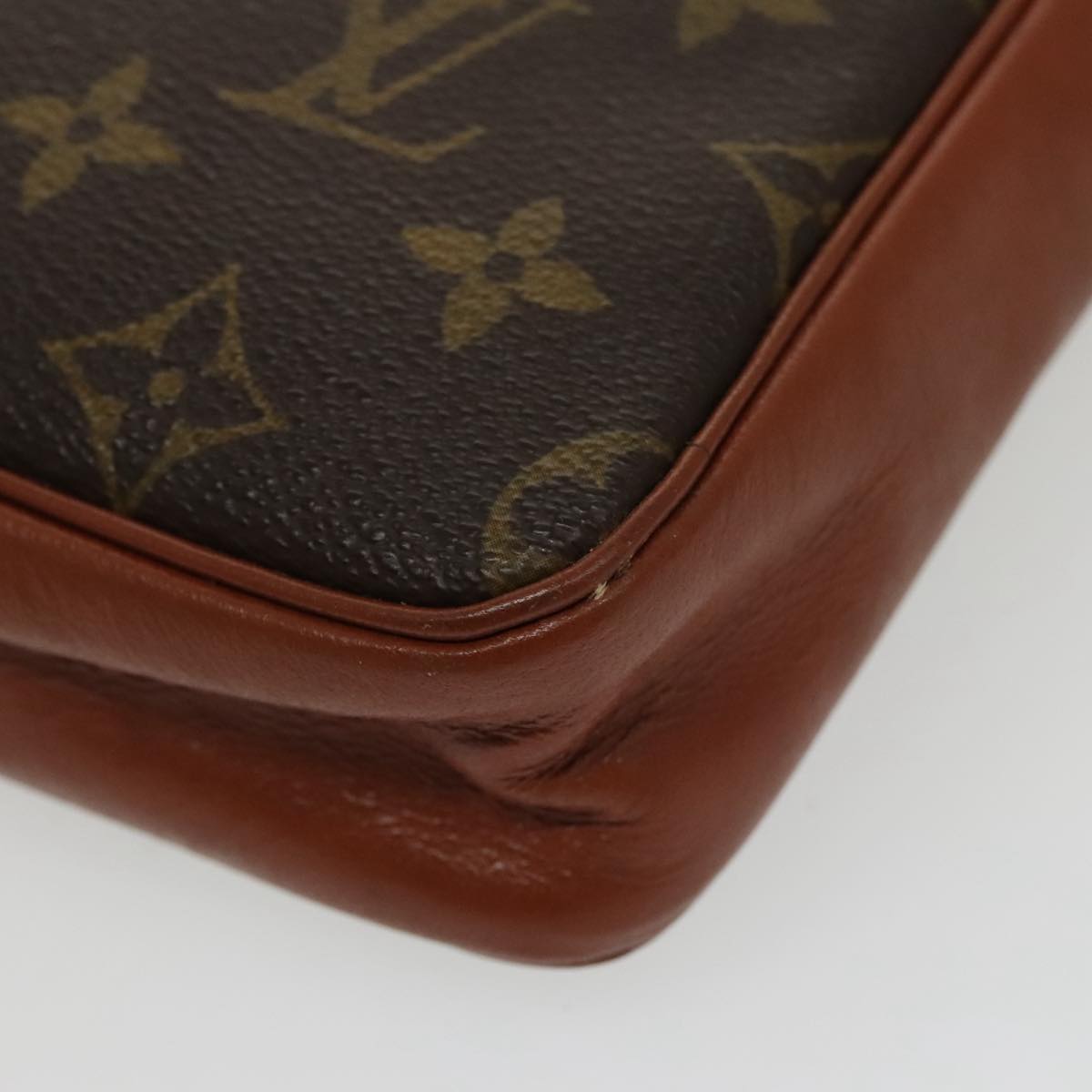 LOUIS VUITTON Monogram Pochette Sports Clutch Bag No.183 LV Auth 100076