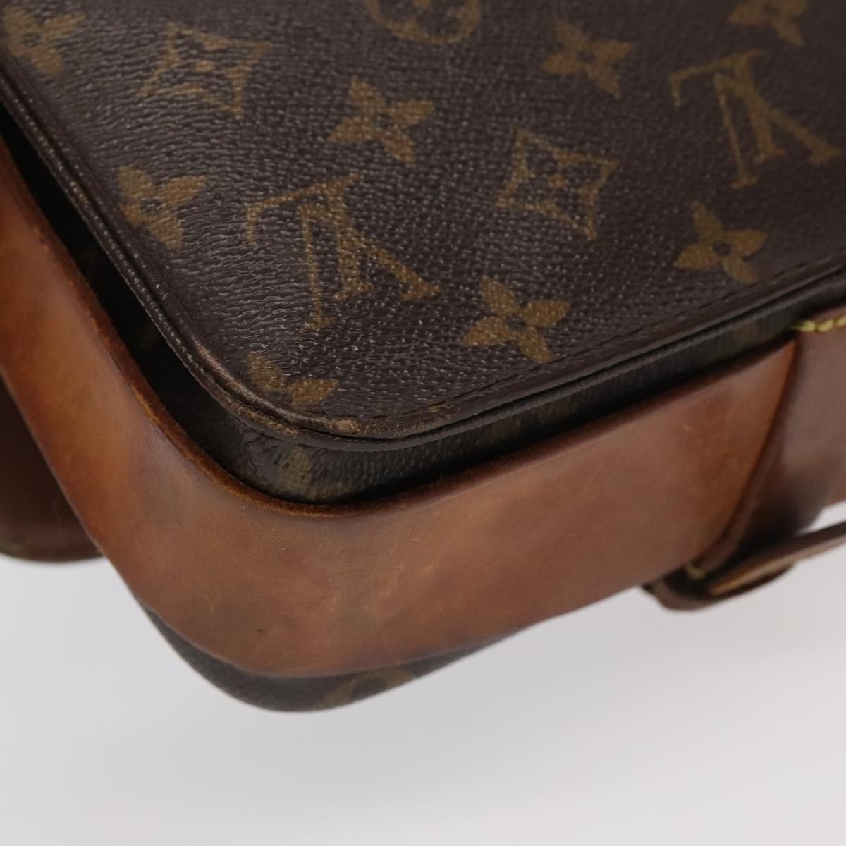 LOUIS VUITTON Monogram Cartouchiere MM Shoulder Bag M51253 LV Auth 100124