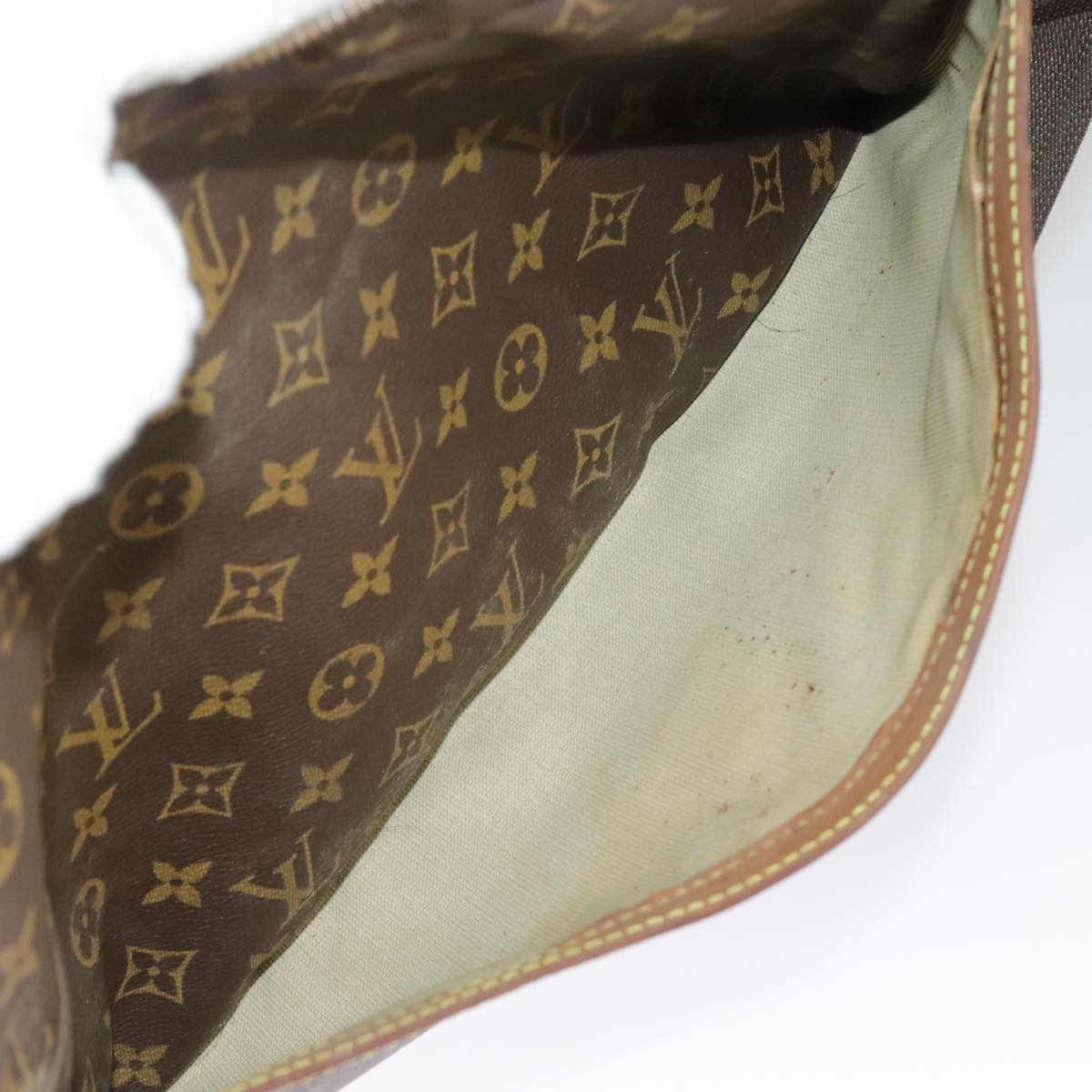 LOUIS VUITTON Monogram Reporter GM Shoulder Bag M45252 LV Auth 100136