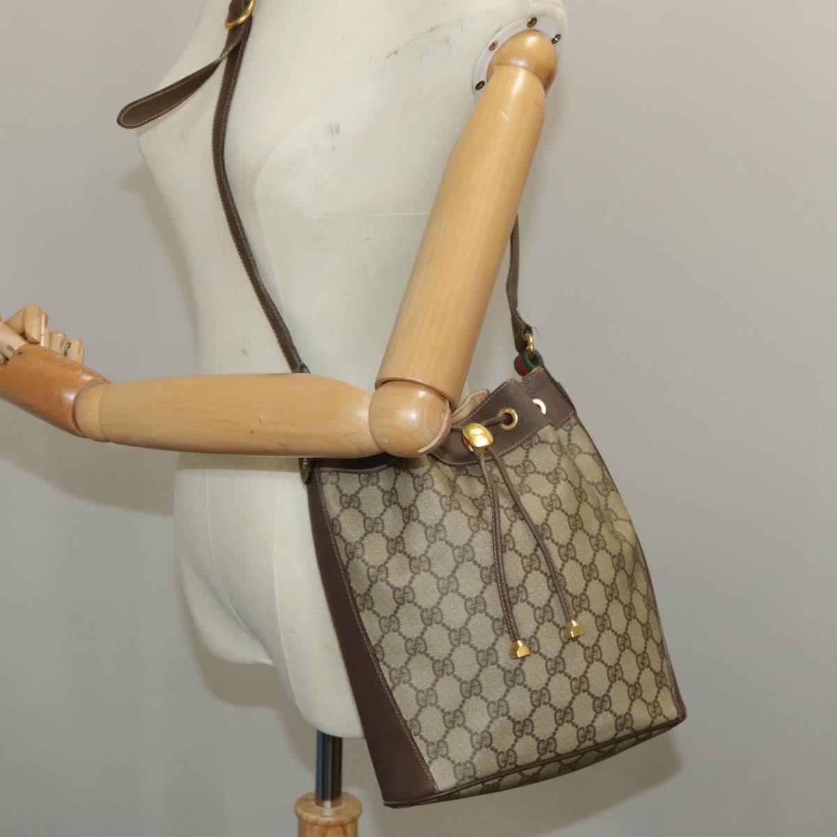 GUCCI GG Supreme Web Sherry Line Shoulder Bag PVC Beige 164 02 034 Auth 100148