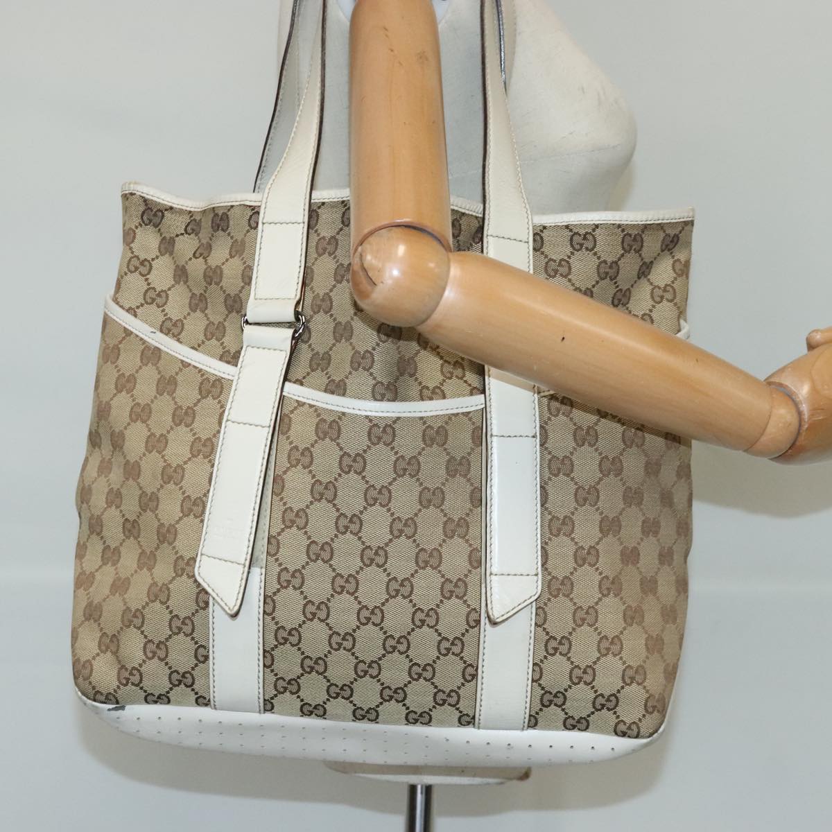 GUCCI GG Canvas Tote Bag Beige Silver 145971 Auth 100260