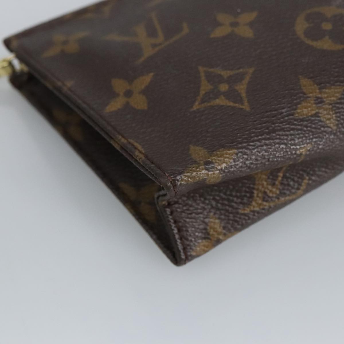 LOUIS VUITTON Monogram Poche Toilette 15 Pouch M47546 LV Auth 100309