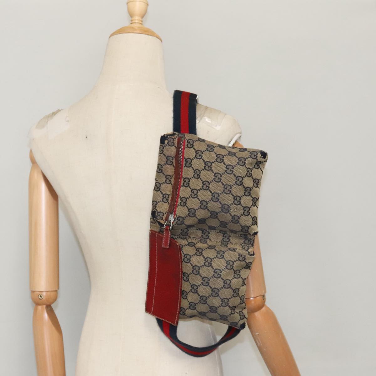 GUCCI GG Canvas Sherry Line Waist bag Red Navy Silver 28566 Auth 100313