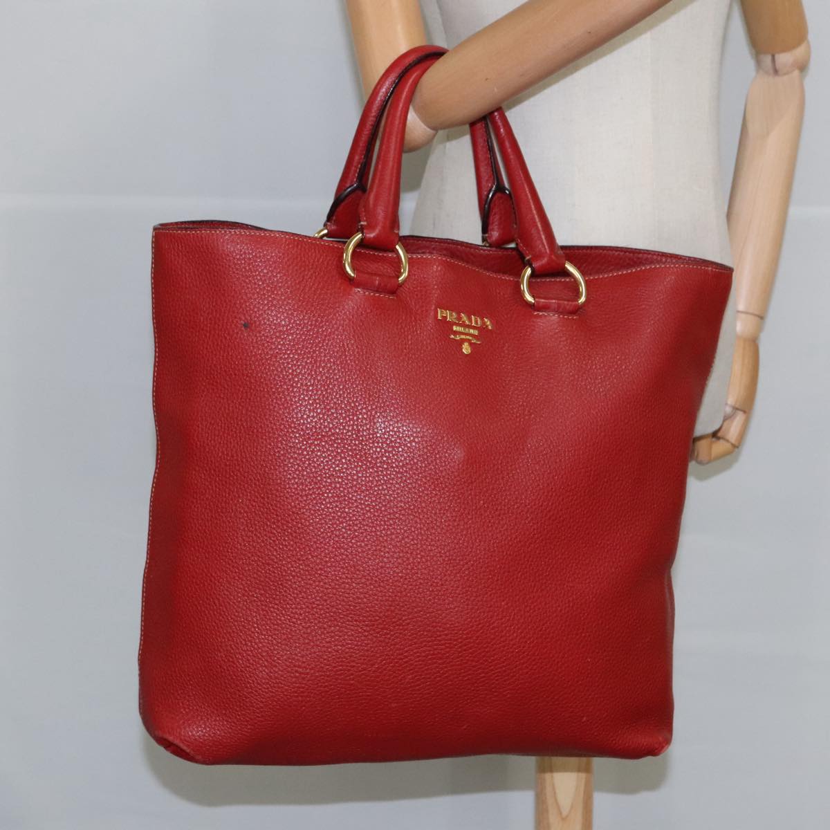 PRADA Tote Bag Leather Red Gold Auth 100391