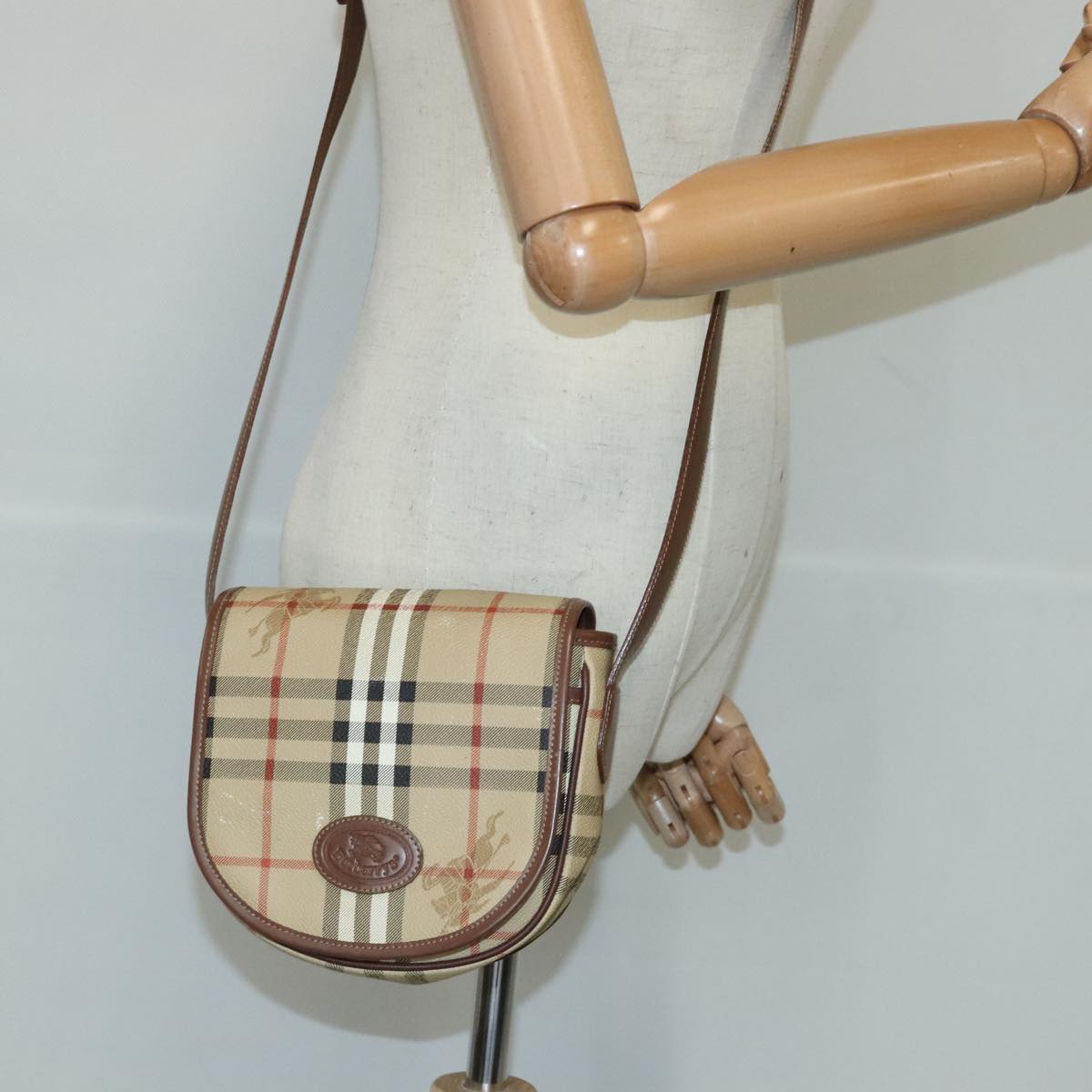 Burberrys Nova Check Shoulder Bag PVC Leather Beige Gold Auth 100407