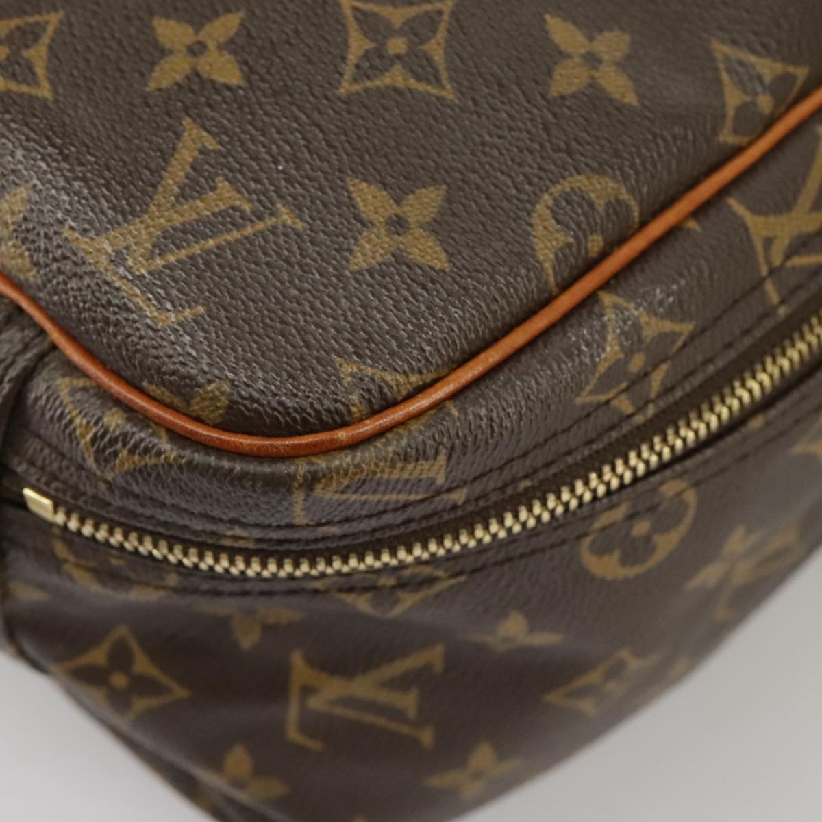 LOUIS VUITTON Monogram Excursion Hand Bag M41450 LV Auth 100436