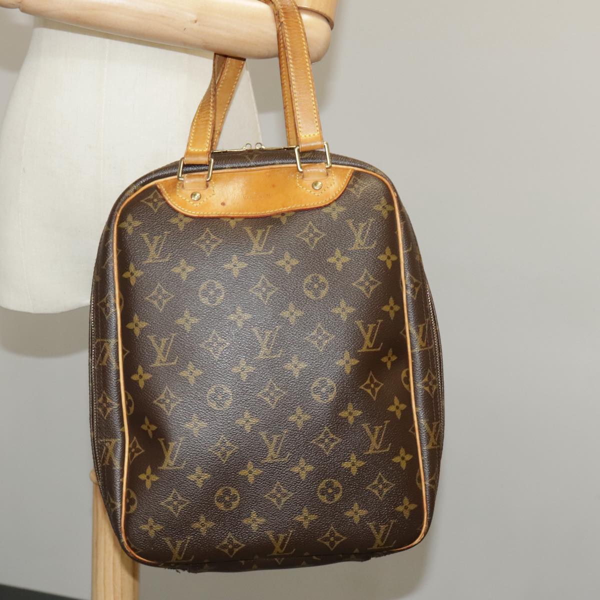 LOUIS VUITTON Monogram Excursion Hand Bag M41450 LV Auth 100437