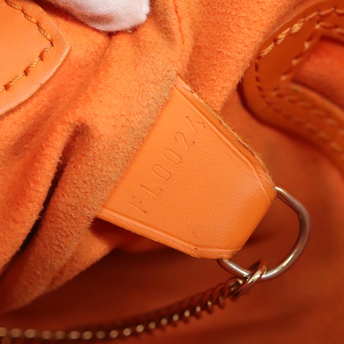 LOUIS VUITTON Epi Bucket PM Shoulder Bag Orange Mandarin M5899H LV Auth 100466