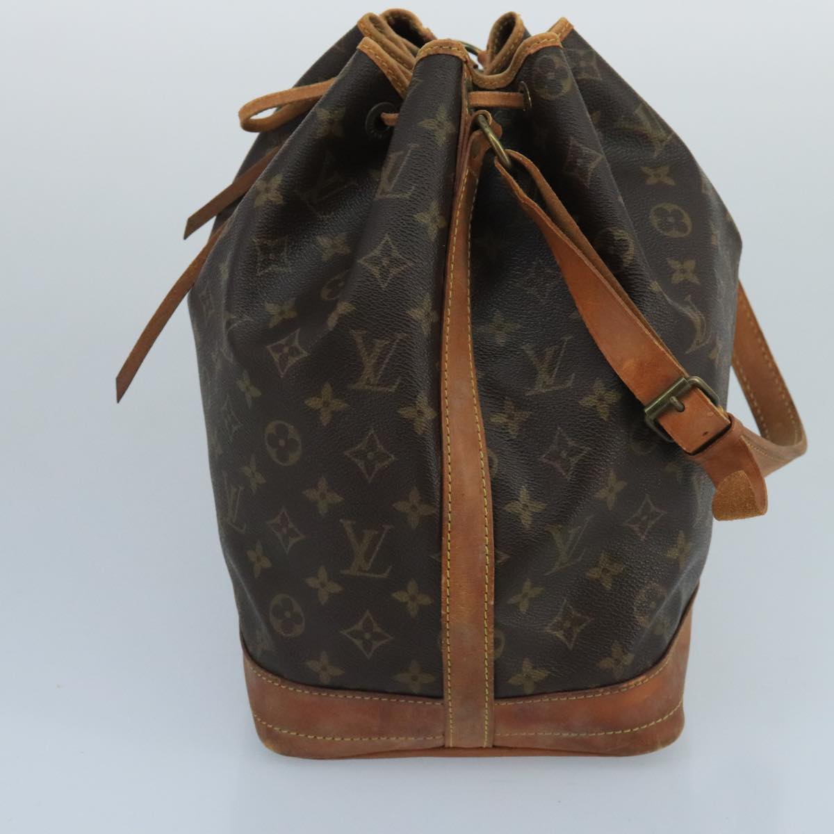 LOUIS VUITTON Monogram Noe Shoulder Bag M42224 LV Auth 100503