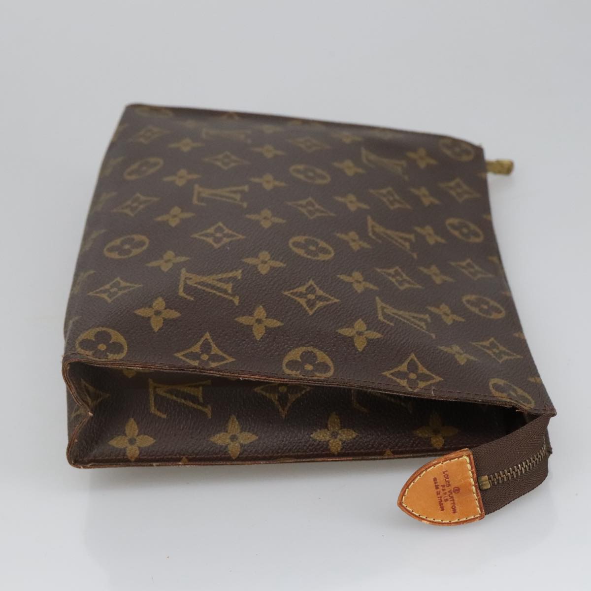 LOUIS VUITTON Monogram Poche Toilette 26 Pouch M47542 LV Auth 100539