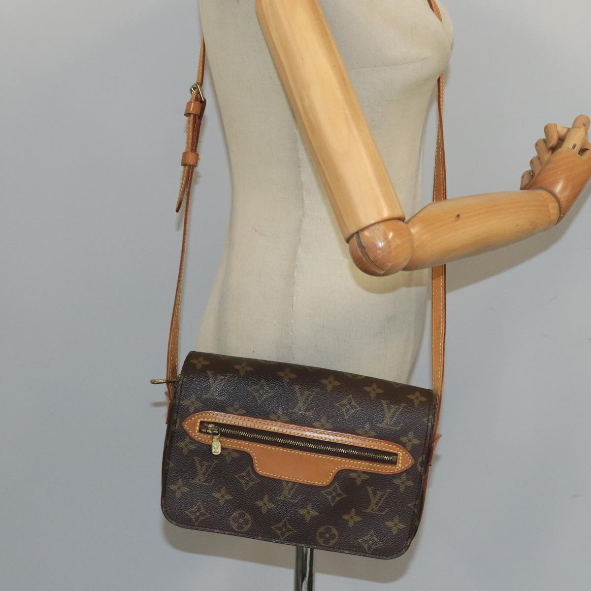 LOUIS VUITTON Monogram Saint Germain Shoulder Bag M51210 LV Auth 100541