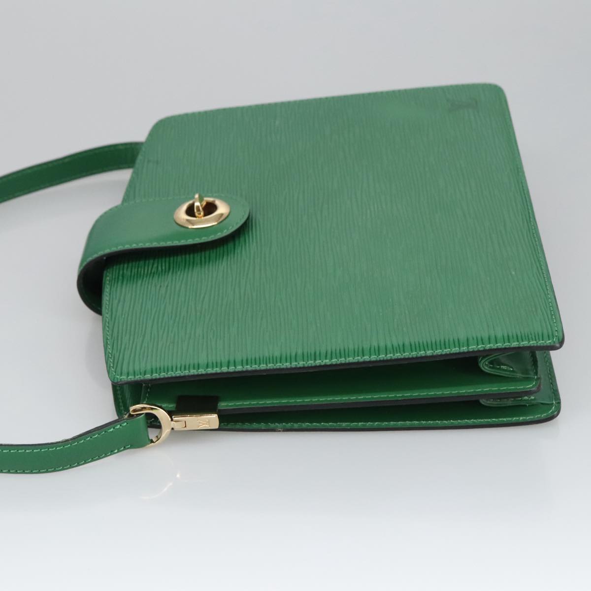 LOUIS VUITTON Epi Capuchin Shoulder Bag Green M52344 LV Auth 100550