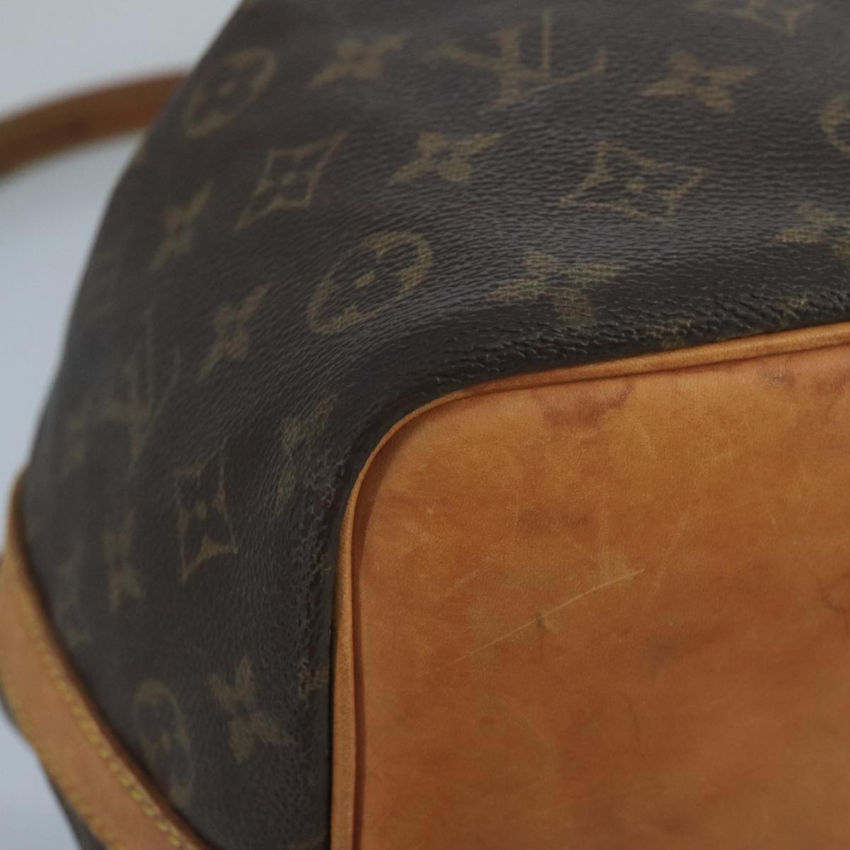 LOUIS VUITTON Monogram Petit Noe Shoulder Bag M42226 LV Auth 100557