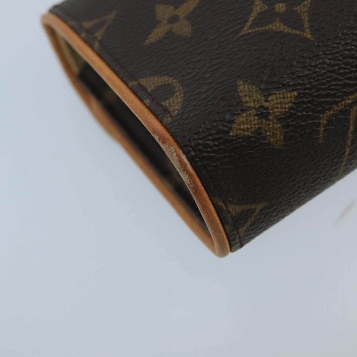 LOUIS VUITTON Monogram Pochette Florentine Waist bag M51855 LV Auth 100564