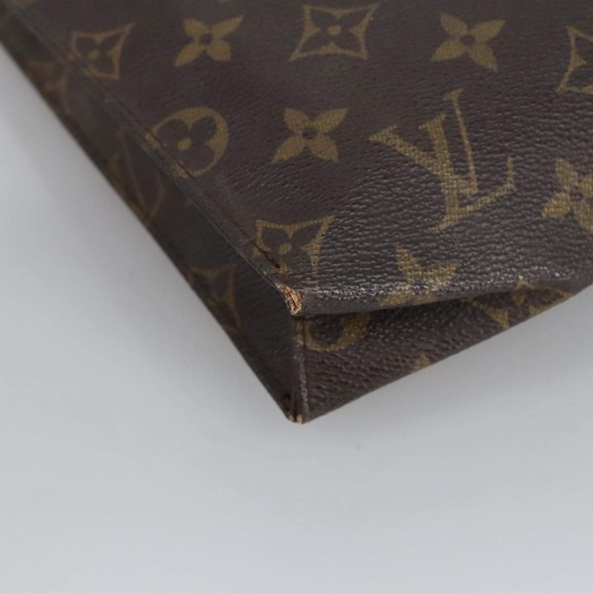 LOUIS VUITTON Monogram Poche Toilette 26 Pouch M47542 LV Auth 100572