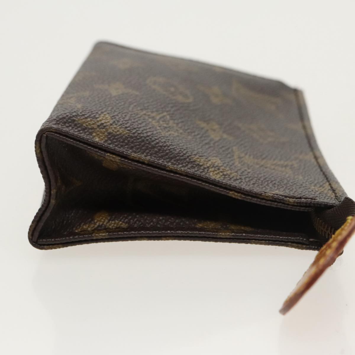 LOUIS VUITTON Monogram Poche Toilette 15 Pouch M47546 LV Auth 100574