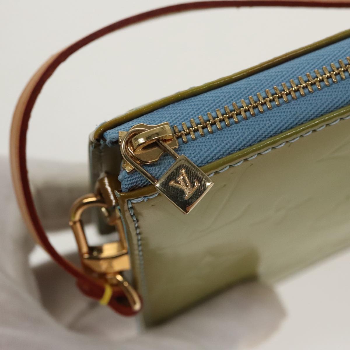 LOUIS VUITTON Monogram Vernis Lexington Pouch Baby Blue M91011 LV Auth 100579