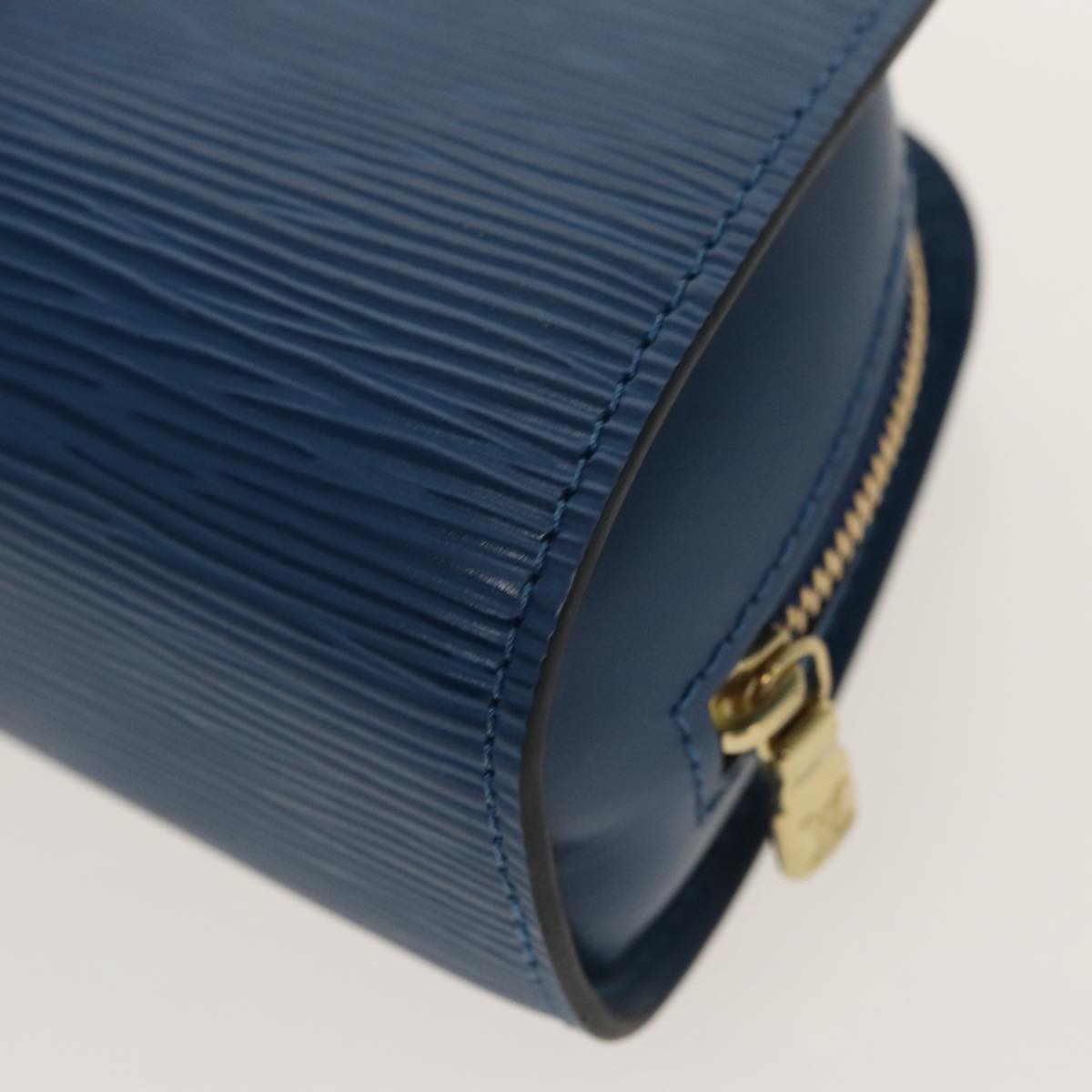 LOUIS VUITTON Epi Dauphine PM Pouch Blue M48445 LV Auth 100583