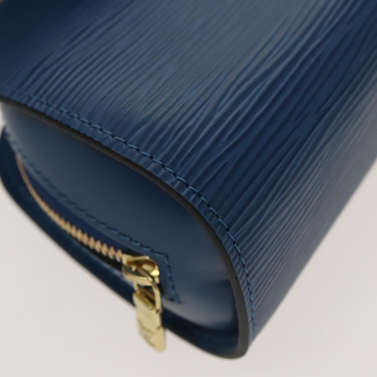 LOUIS VUITTON Epi Dauphine PM Pouch Blue M48445 LV Auth 100583