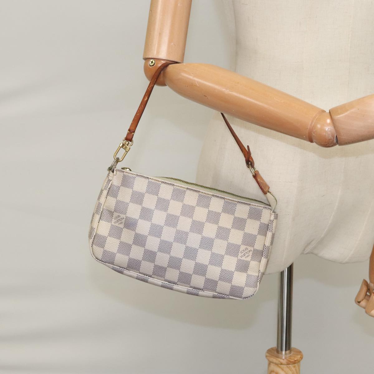 LOUIS VUITTON Damier Azur Pochette Accessoires Pouch N51986 LV Auth 100587