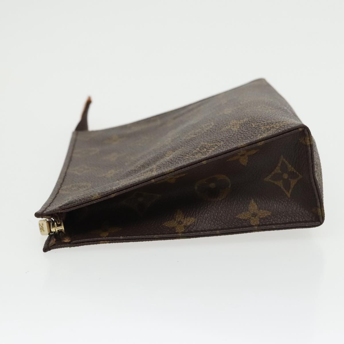 LOUIS VUITTON Monogram Poche Toilette 19 Pouch M47544 LV Auth 100588