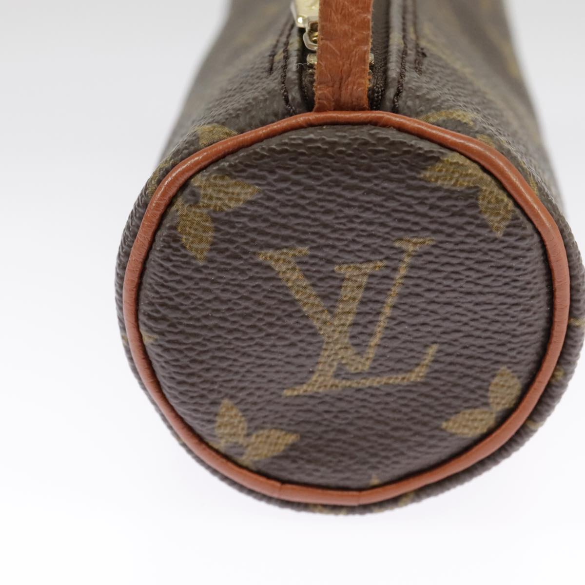 LOUIS VUITTON Monogram Papillon Pouch LV Auth 100596