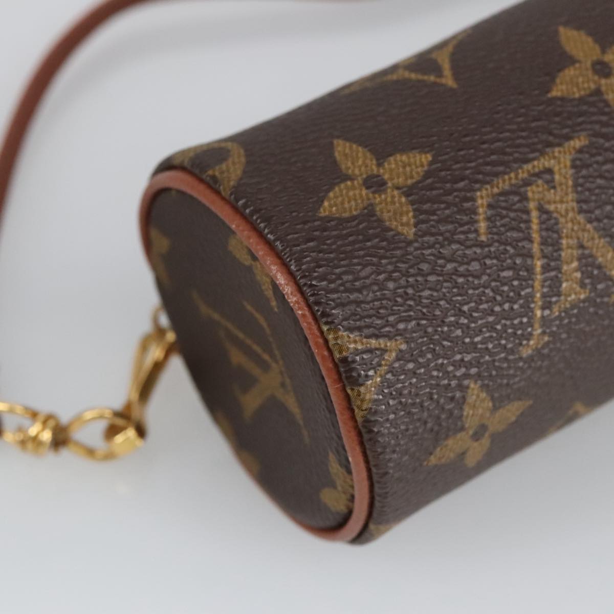 LOUIS VUITTON Monogram Papillon Pouch LV Auth 100598