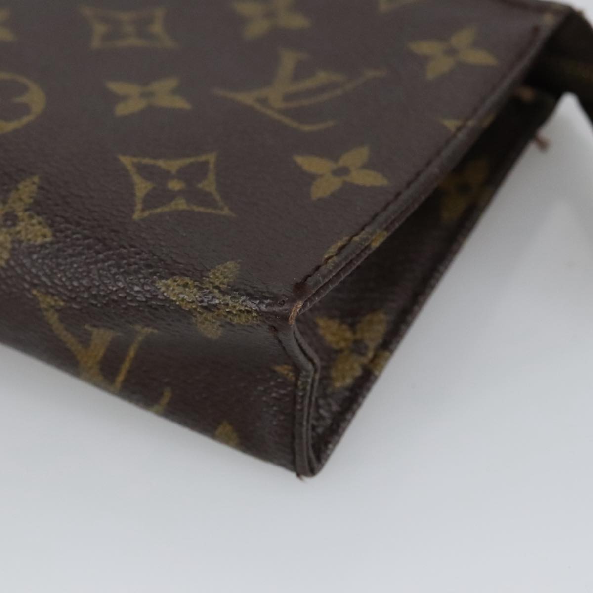 LOUIS VUITTON Monogram Poche Toilette 15 Pouch M47546 LV Auth 100613