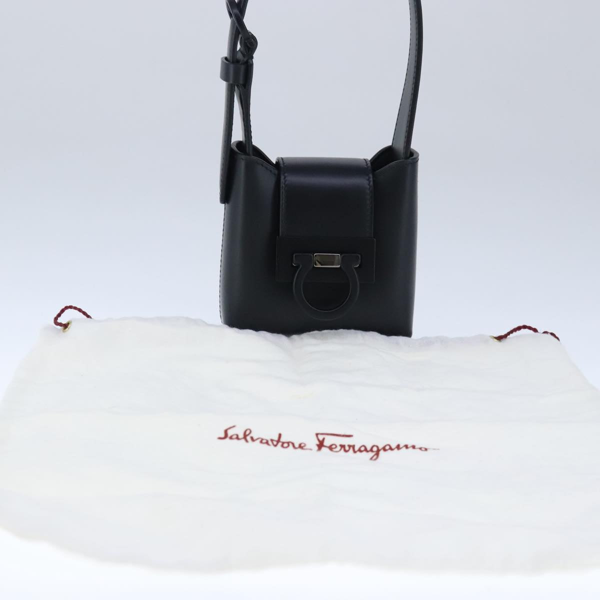 Salvatore Ferragamo Gancini Hand Bag Leather Black Auth 100624