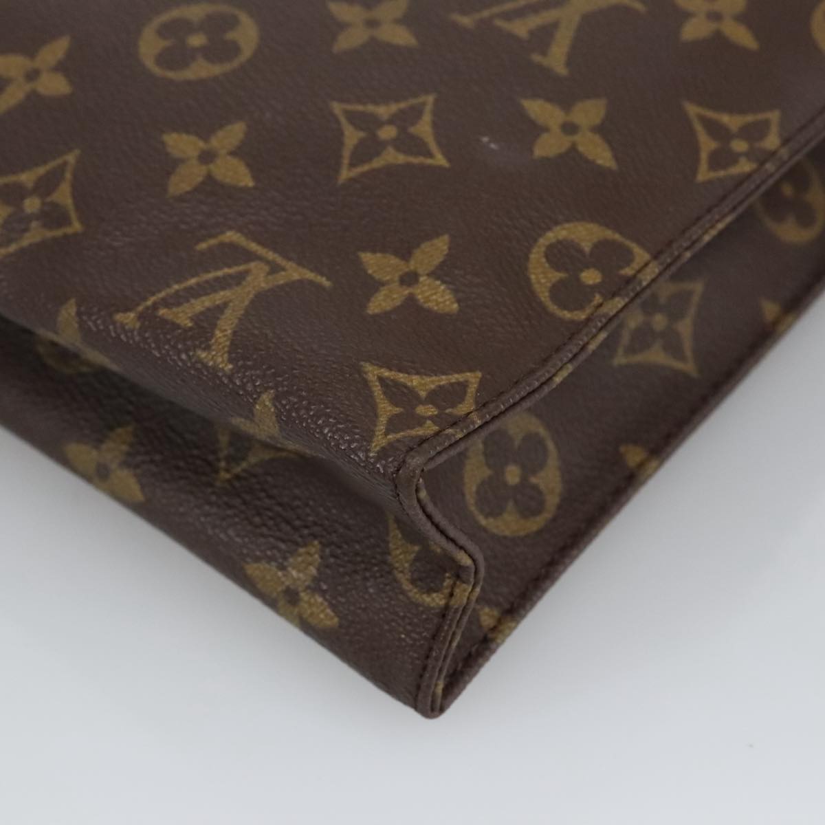 LOUIS VUITTON Monogram Poche Toilette 26 Pouch M47542 LV Auth 100632