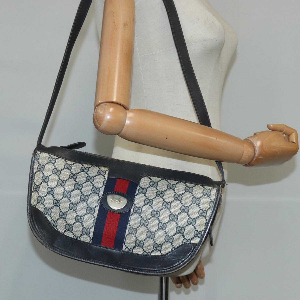 GUCCI GG Supreme Web Sherry Line Shoulder Bag PVC Leather Navy Gold Auth 100690