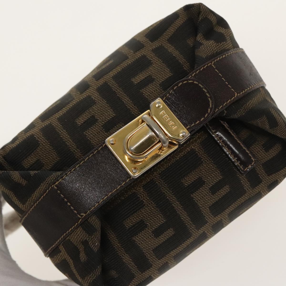 FENDI Zucca Canvas Vanity Pouch Brown Black gold Auth 100694