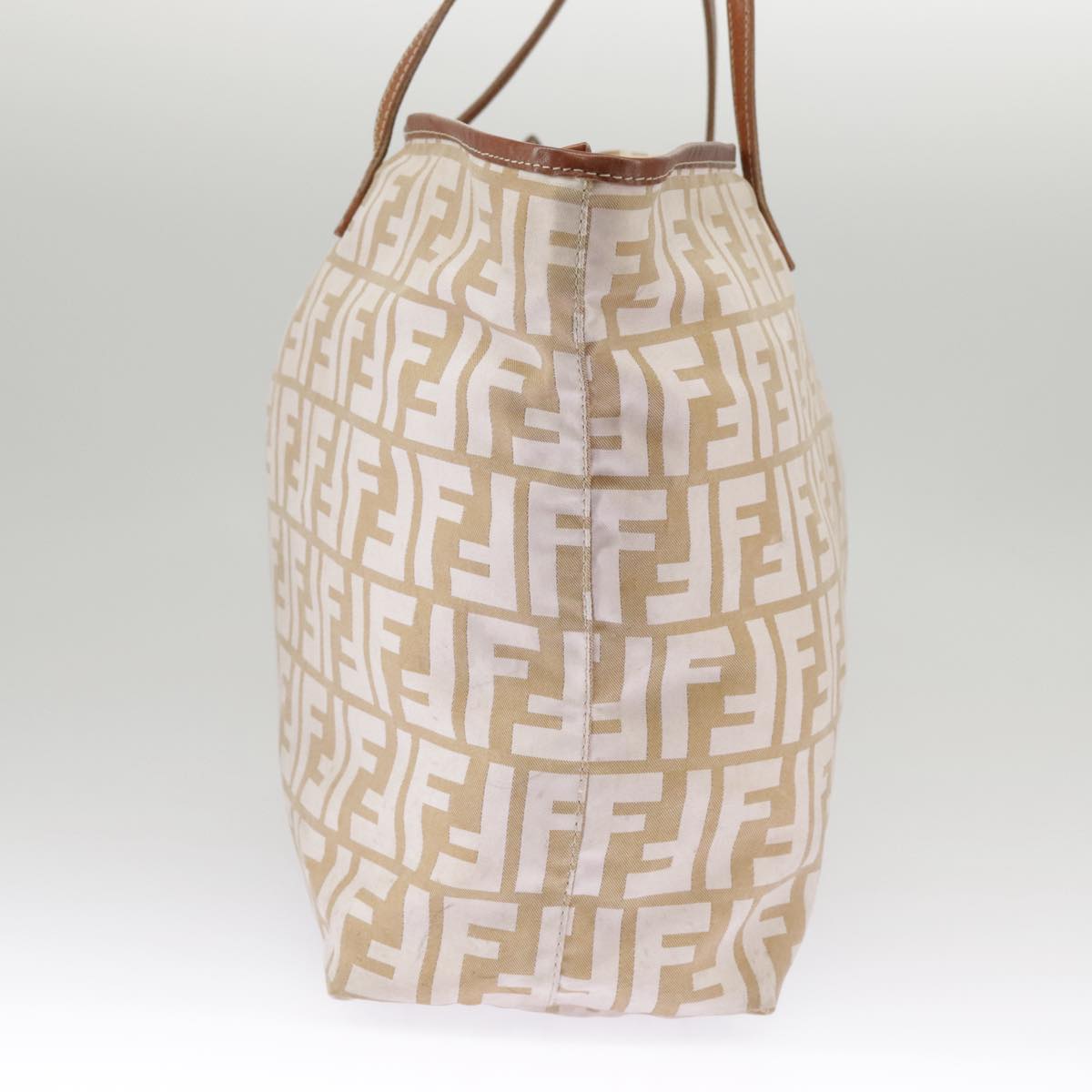 FENDI Zucca Canvas Tote Bag Beige Auth 100708