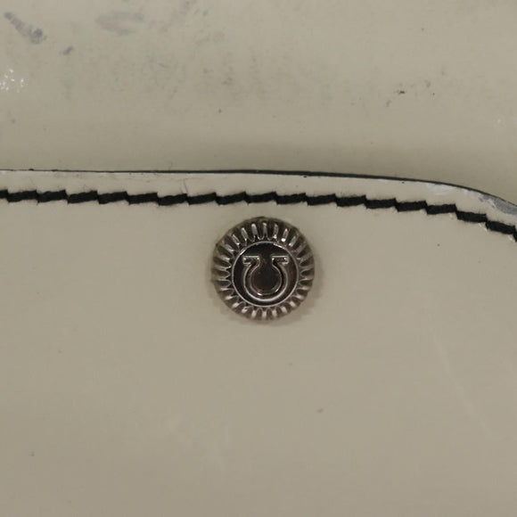 Salvatore Ferragamo Shoulder Bag Enamel White Auth 100748