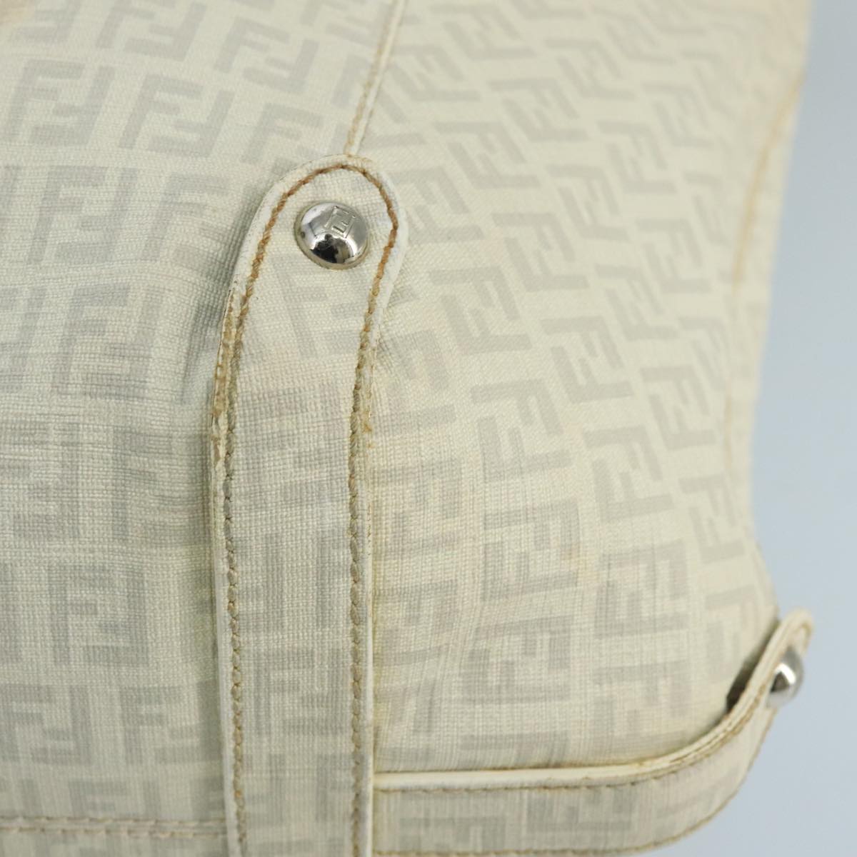 FENDI Zucchino Canvas Shoulder Bag White Auth 100795