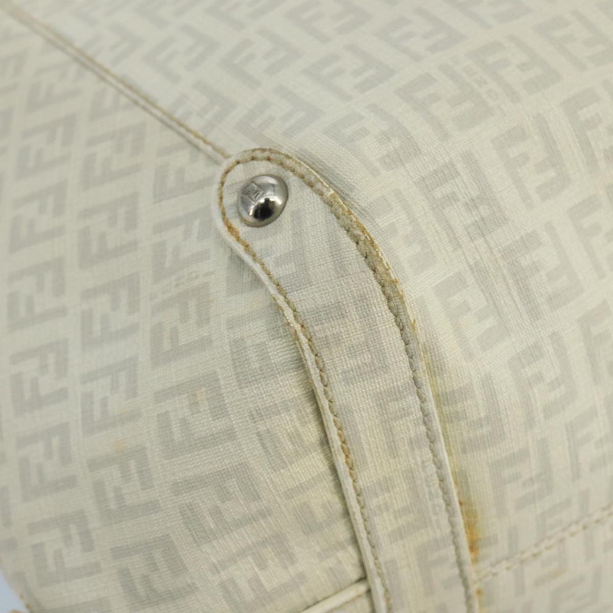 FENDI Zucchino Canvas Shoulder Bag White Auth 100795