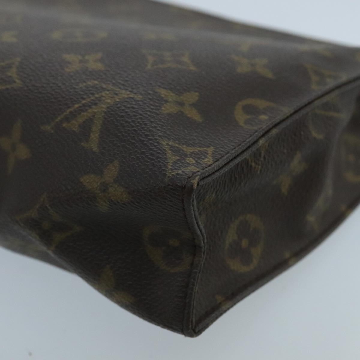 LOUIS VUITTON Monogram Poche Toilette 26 Pouch M47542 LV Auth 100805