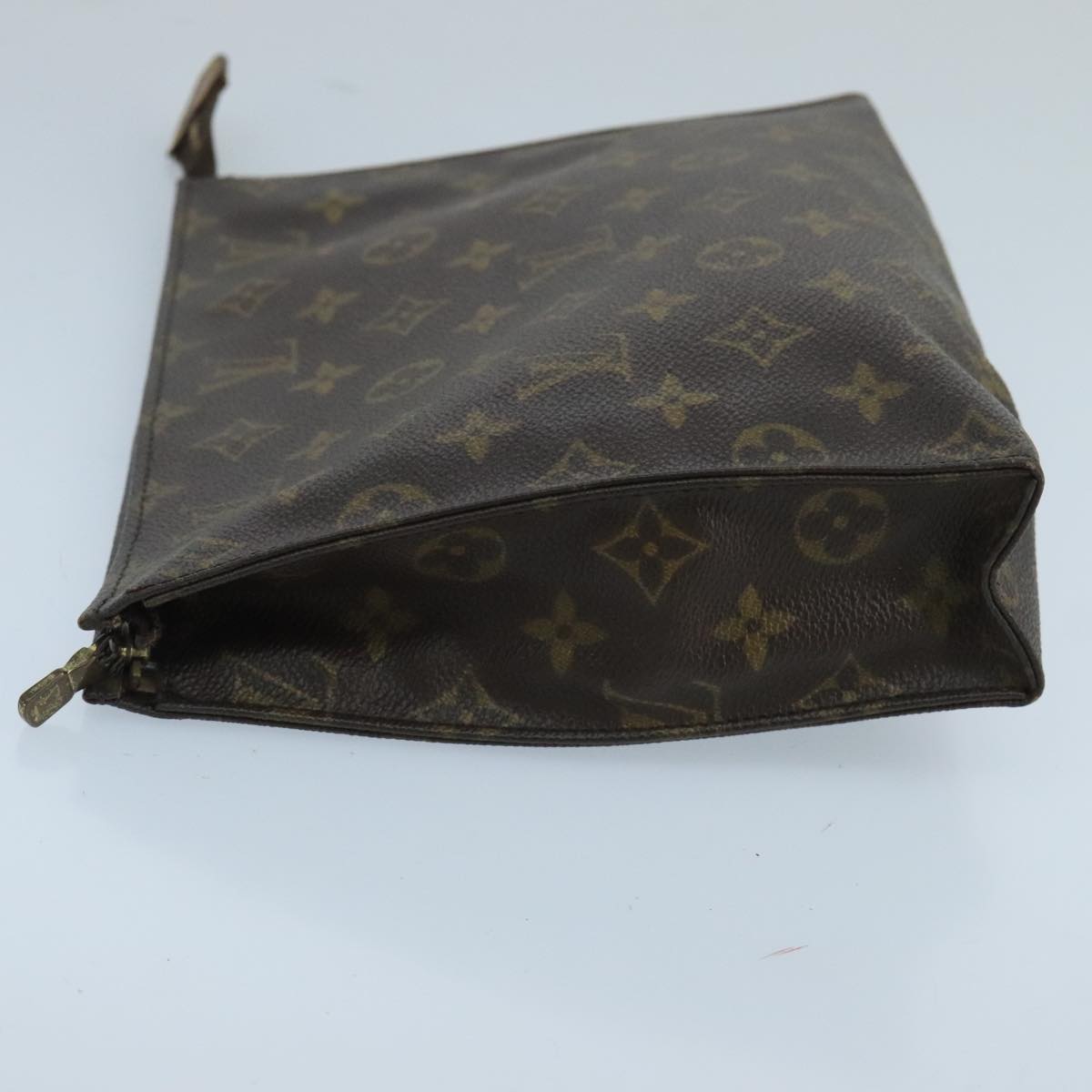 LOUIS VUITTON Monogram Poche Toilette 26 Pouch M47542 LV Auth 100805