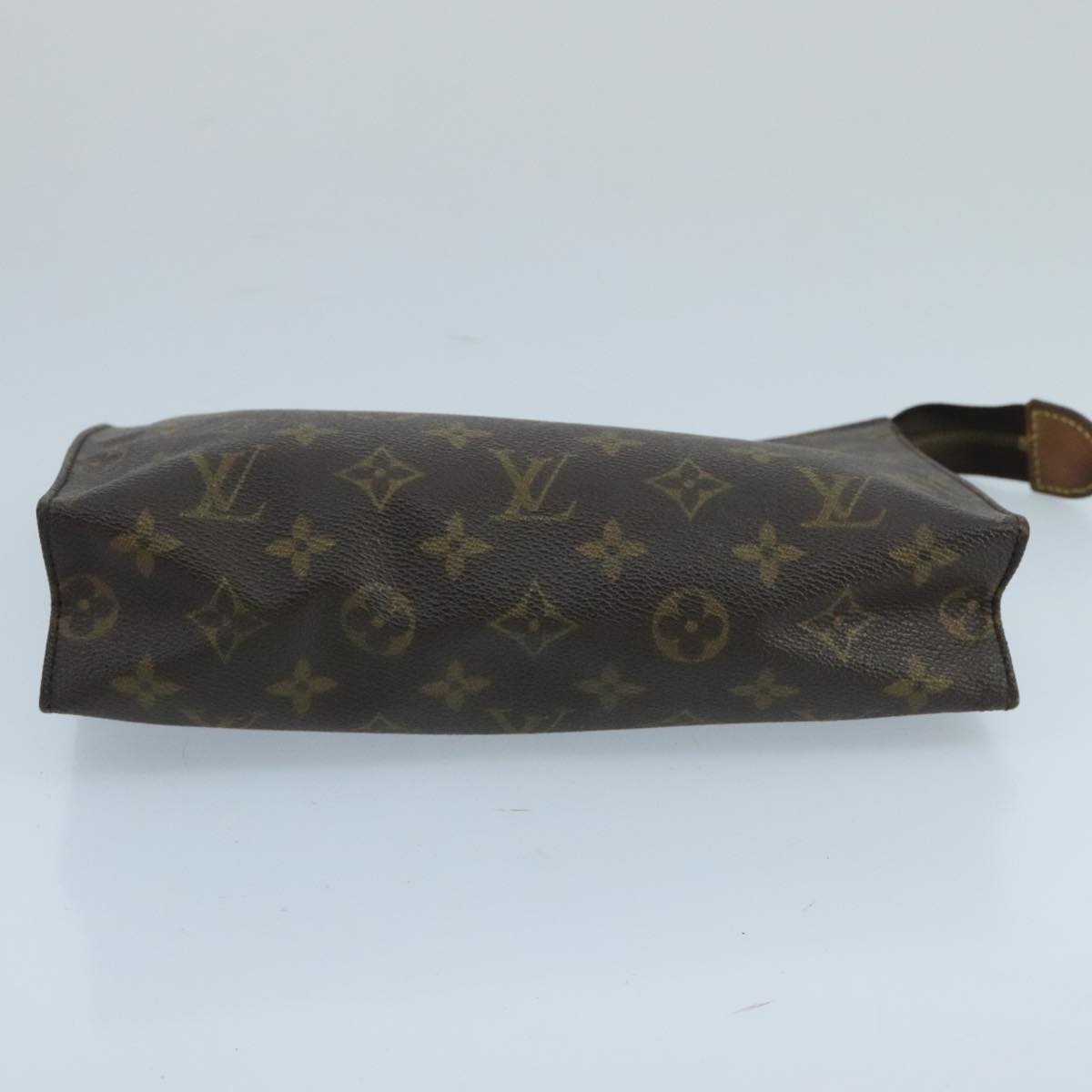 LOUIS VUITTON Monogram Poche Toilette 26 Pouch M47542 LV Auth 100805