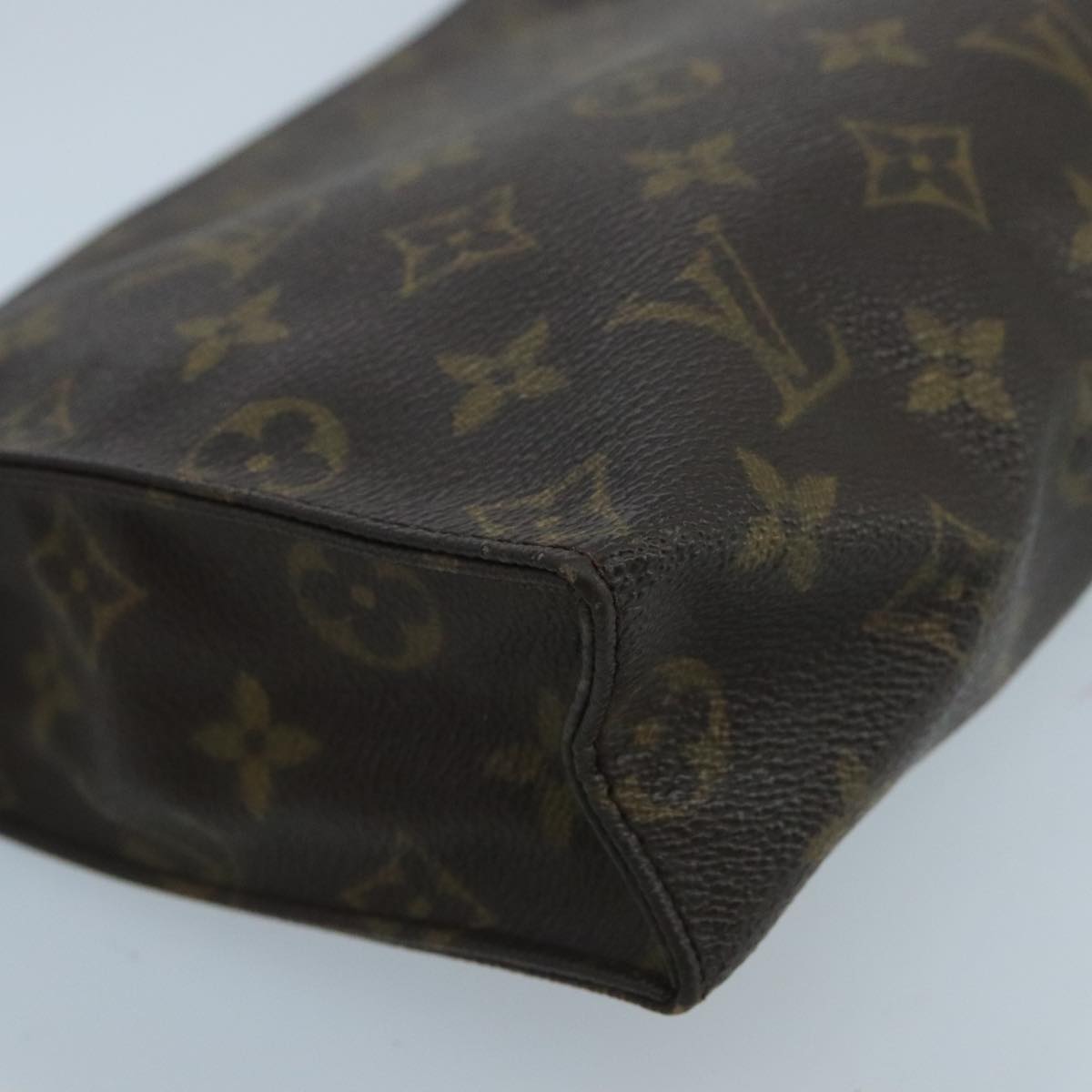 LOUIS VUITTON Monogram Poche Toilette 26 Pouch M47542 LV Auth 100805