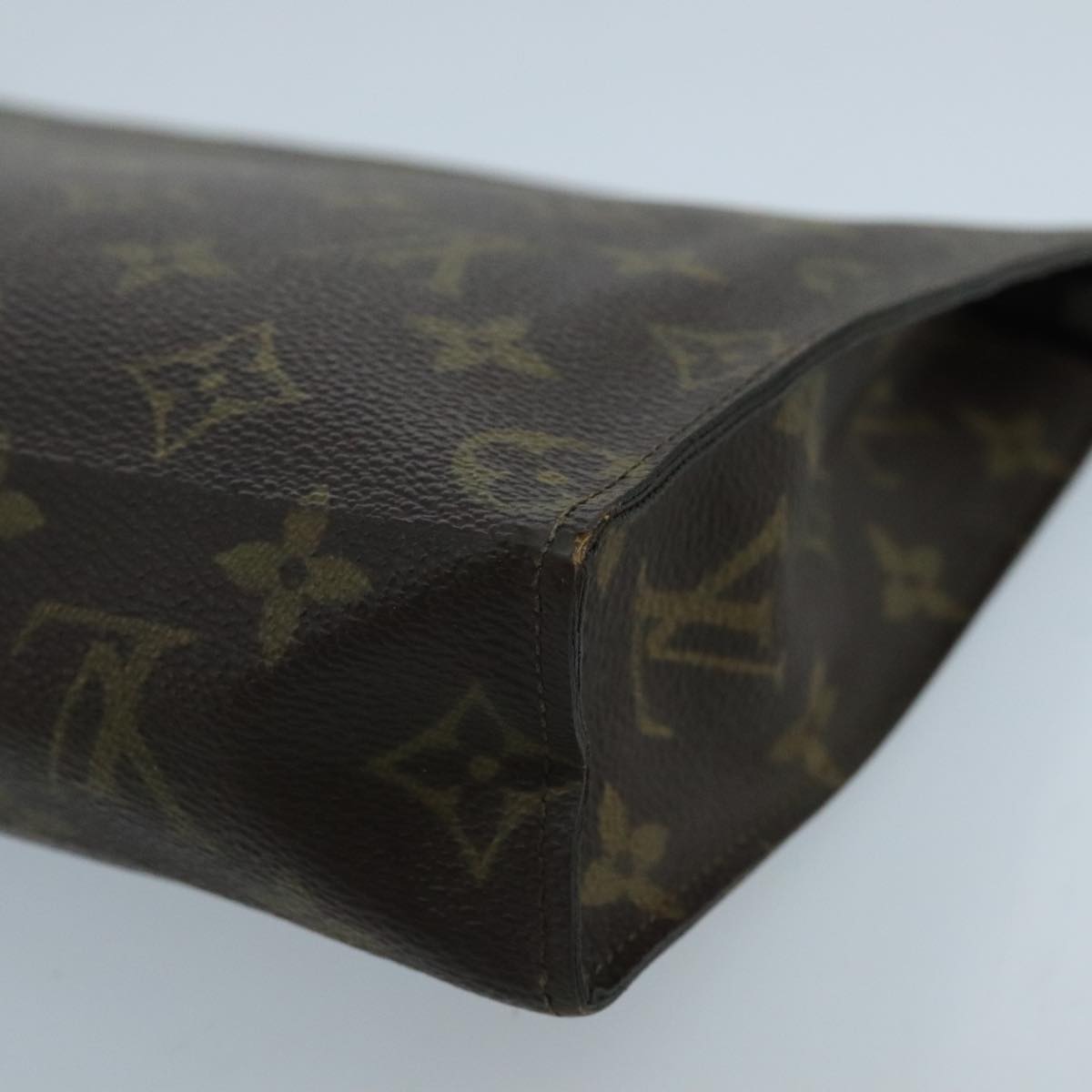 LOUIS VUITTON Monogram Poche Toilette 26 Pouch M47542 LV Auth 100813