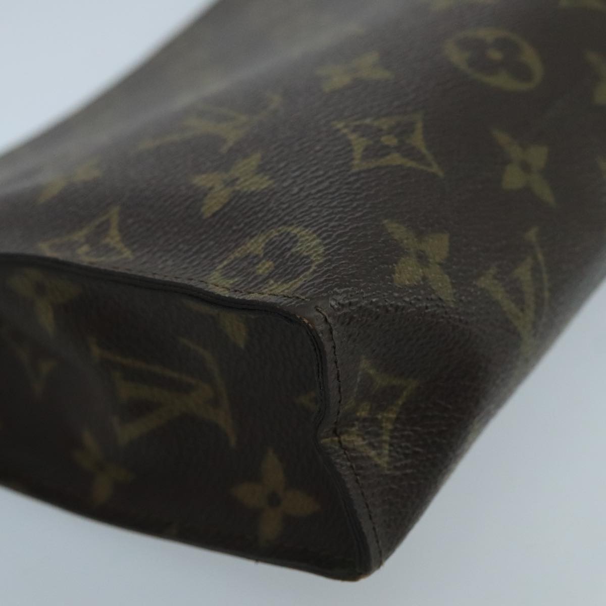 LOUIS VUITTON Monogram Poche Toilette 26 Pouch M47542 LV Auth 100813