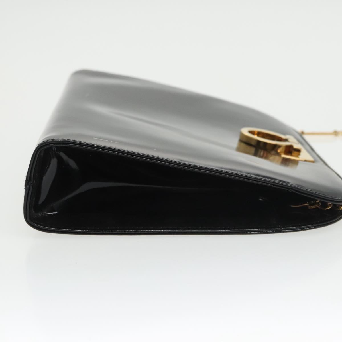 Salvatore Ferragamo Chain Shoulder Bag Enamel Black Gold Auth 101117